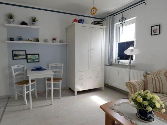 Studio 5 Im Eg Haus Stranddistel, Wunderschones Studio Fur 2 Personen In Zingst Extérieur photo